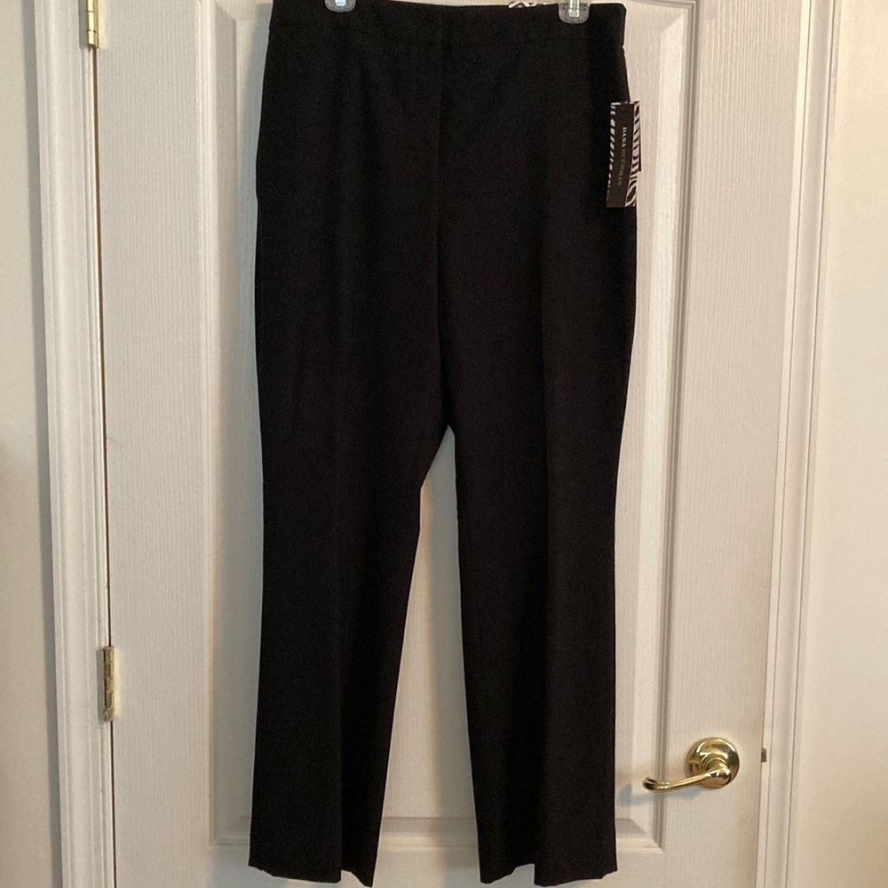 Dana Buchman Black Pants 12 Short